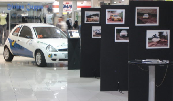 Ford Ká em exposição no Shopping Cidade