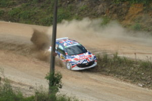 Kris Meeke vence o Rally Internacional de Curitiba pela segunda vez