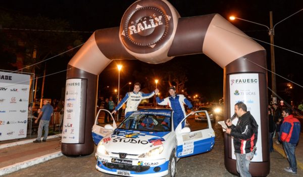 Rally Rota SC Velocidade: Aline Andrade Glasses foi apresentada aos off-roaders pela Zettel Sport