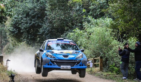 Rally Araucária dá a largada para o Campeonato Brasileiro de Rally